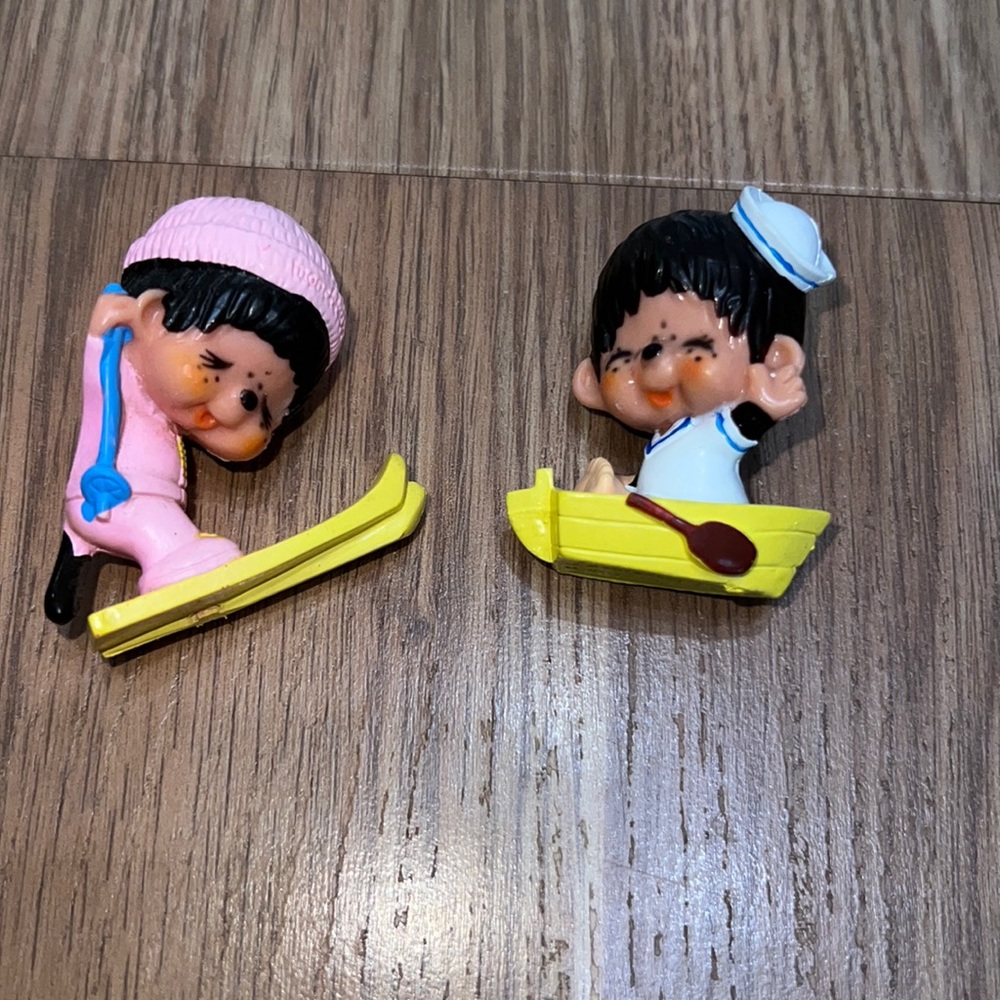 2 Vintage Monchichi figurines from 1979